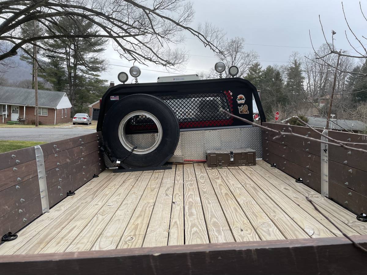 Ford-f750-diesel-1975-red-5