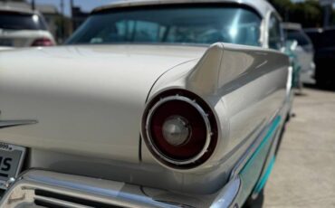 Ford-fairlane-1957-21