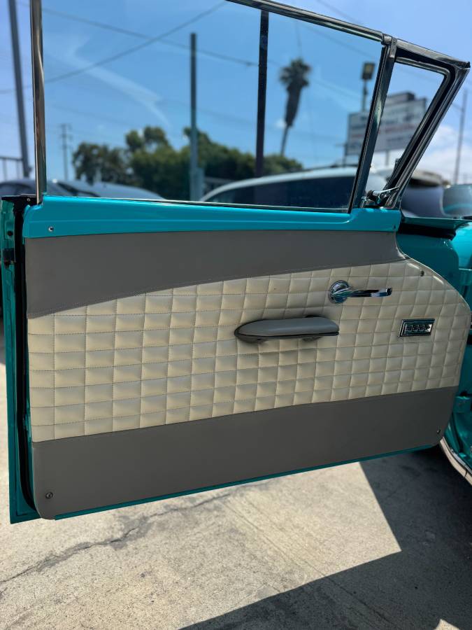 Ford-fairlane-1957-26