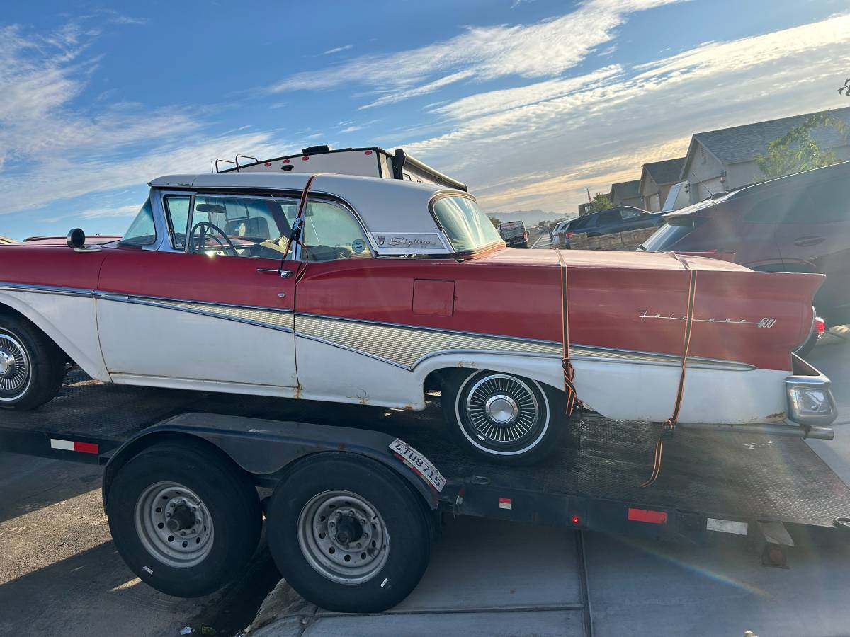 Ford-fairlane-500-1958