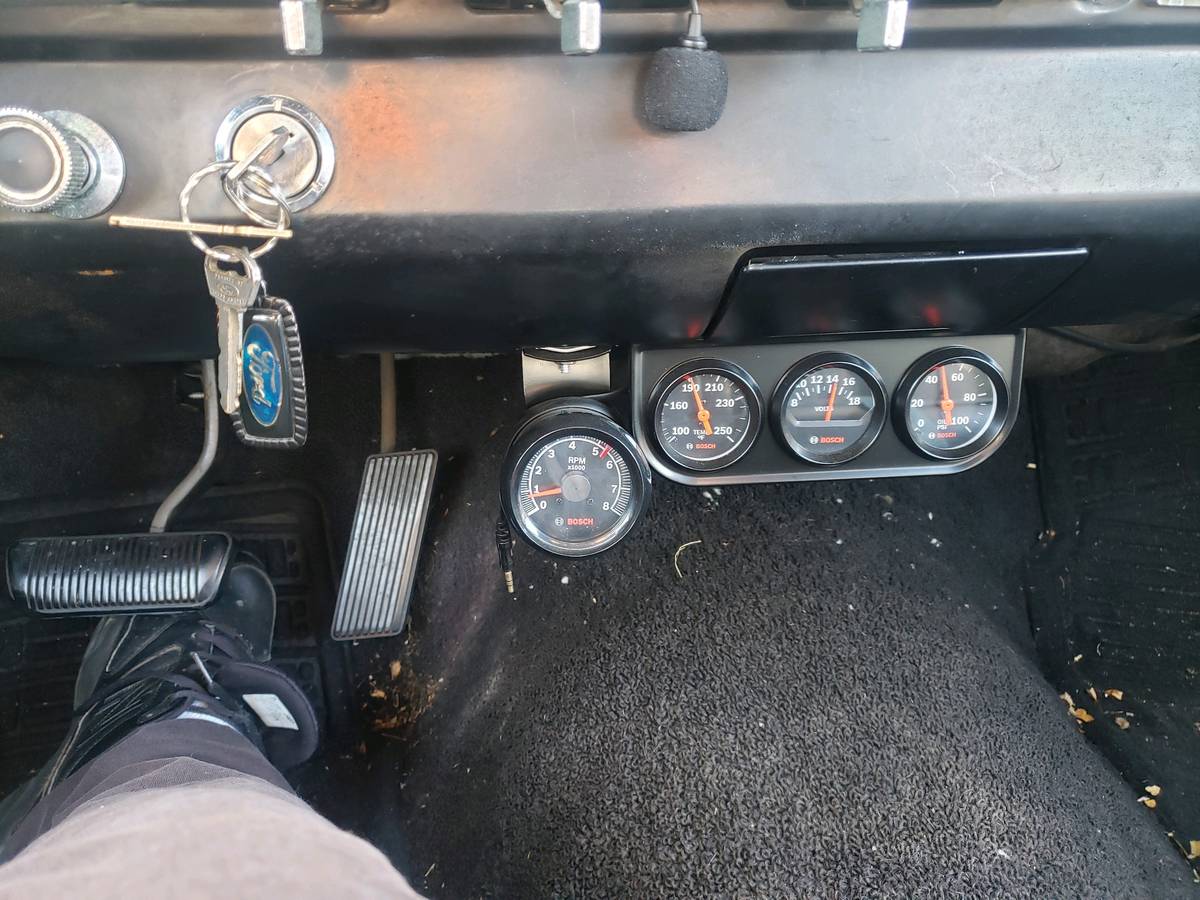 Ford-fairlane-500-1966-yellow-7