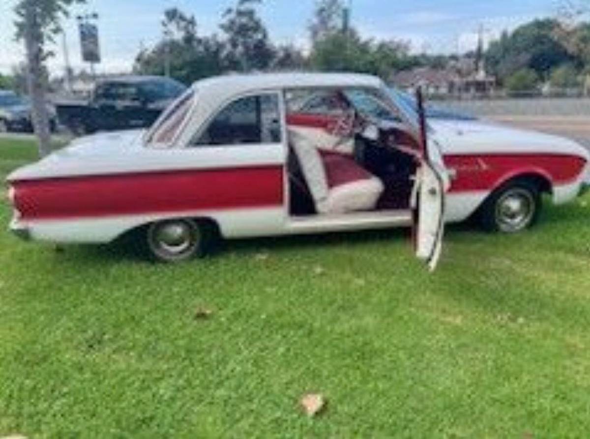 Ford-falcon-1961-custom-6