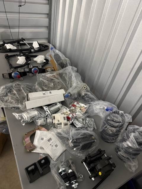 Ford-falcon-2d-ht-1965-grey-20