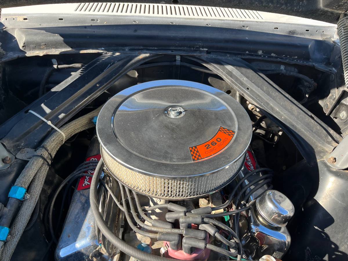 Ford-falcon-futura-1963-white-10