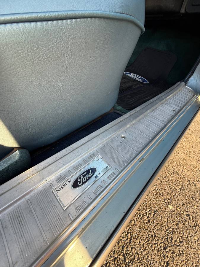 Ford-falcon-ranchero-1965-blue-14