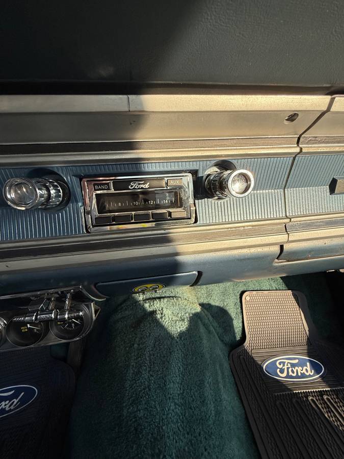 Ford-falcon-ranchero-1965-blue-6