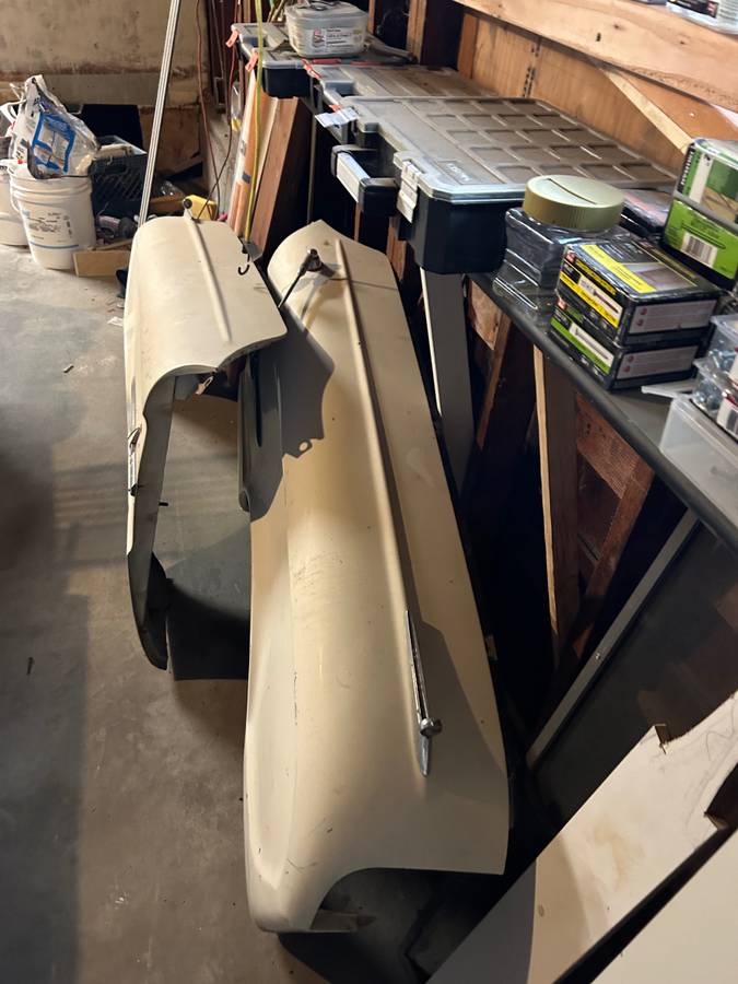 Ford-falcon-wagon-1963-white-5