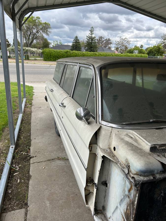 Ford-falcon-wagon-1963-white