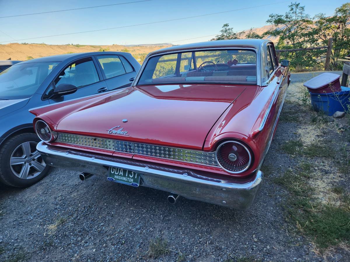 Ford-galaxie-1961-red-5