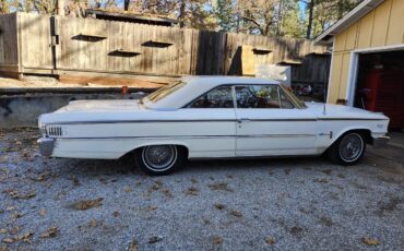 Ford-galaxie-500-1963-white-10