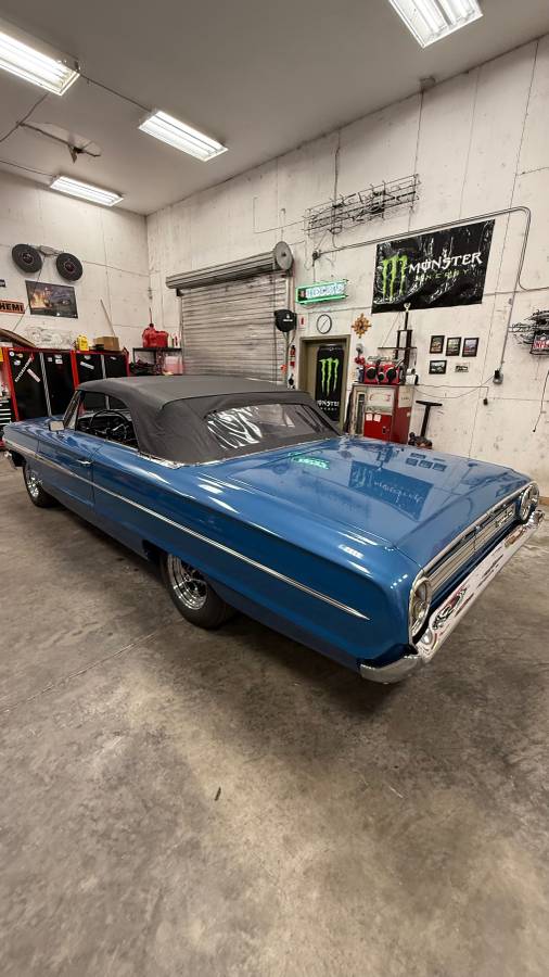 Ford-galaxie-500-convertible-1964-11