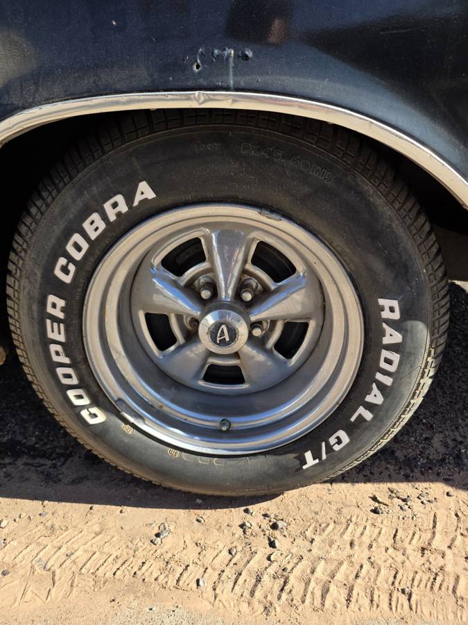 Ford-galaxiexl-1966-black-1