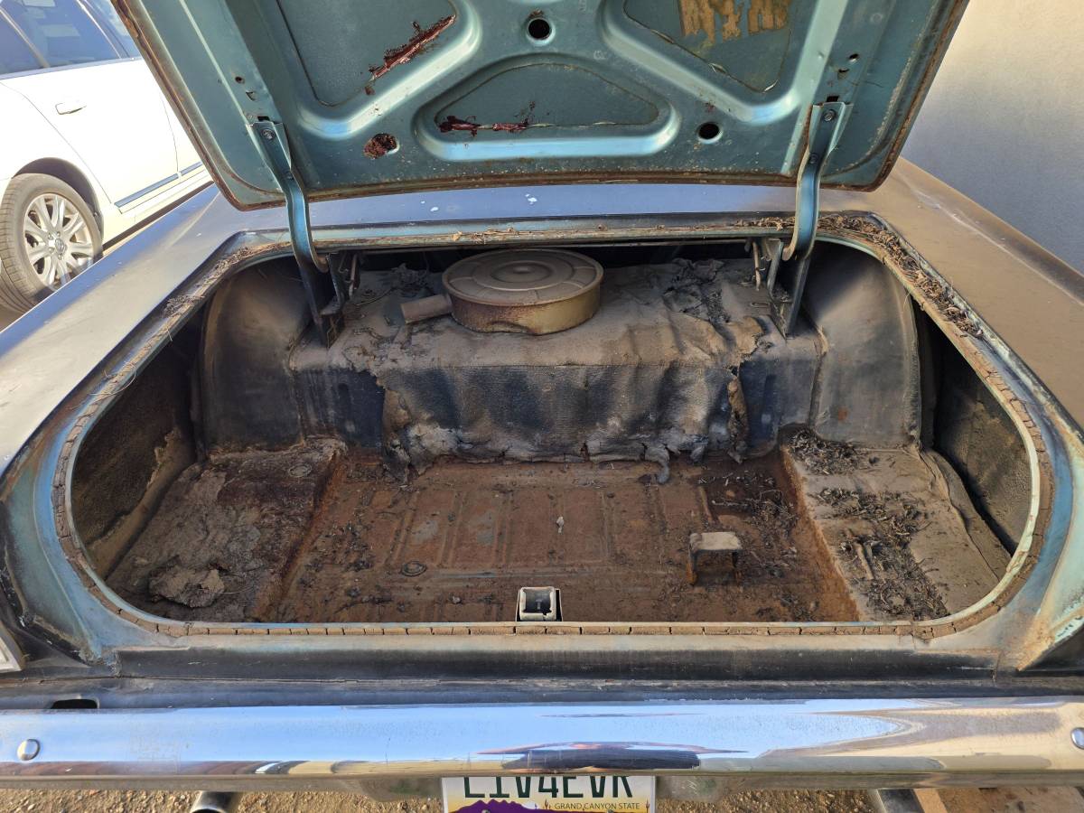 Ford-galaxiexl-1966-black-8