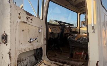 Ford-l8000-diesel-1982-7