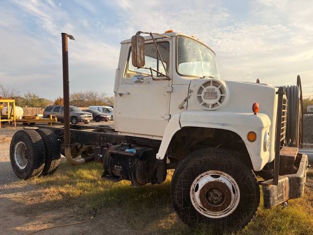 Ford-l8000-diesel-1982
