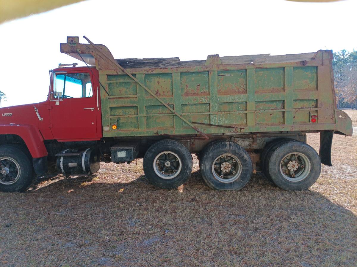 Ford-l9000-diesel-1987-1