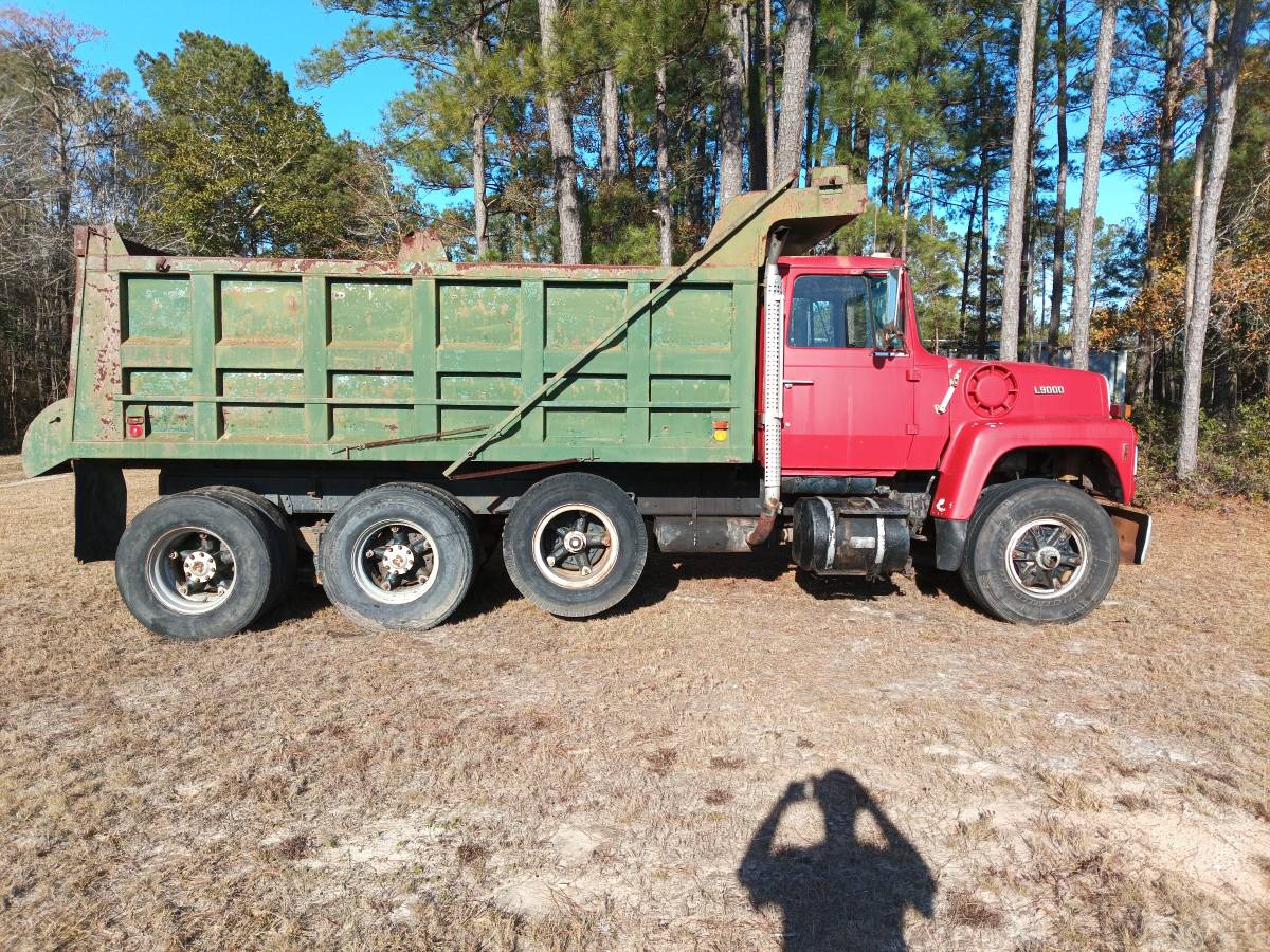 Ford-l9000-diesel-1987-7