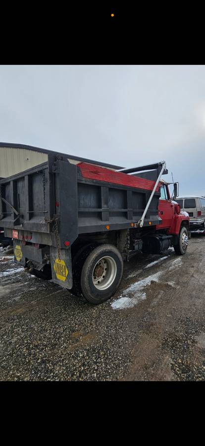 Ford-ln7000-ln-series-diesel-1994-red-3