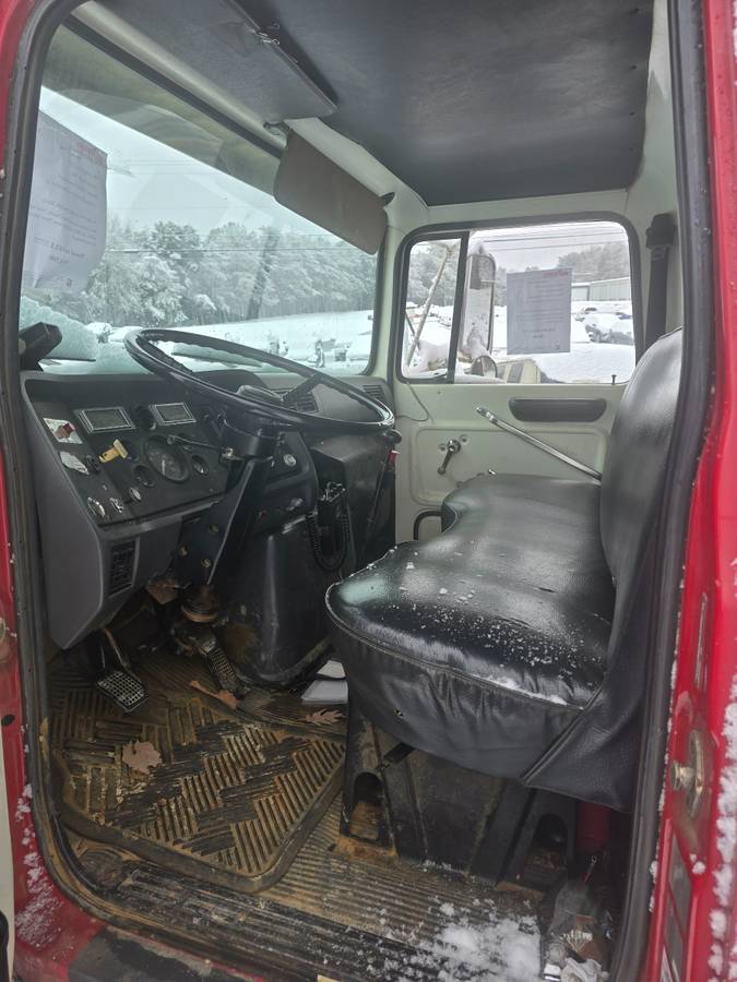 Ford-ln7000-ln-series-diesel-1994-red