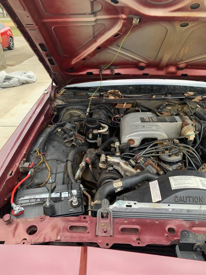 Ford-ltd-crown-victoria-1987-red-2