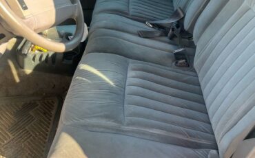 Ford-ltd-crown-victoria-1991-grey-10