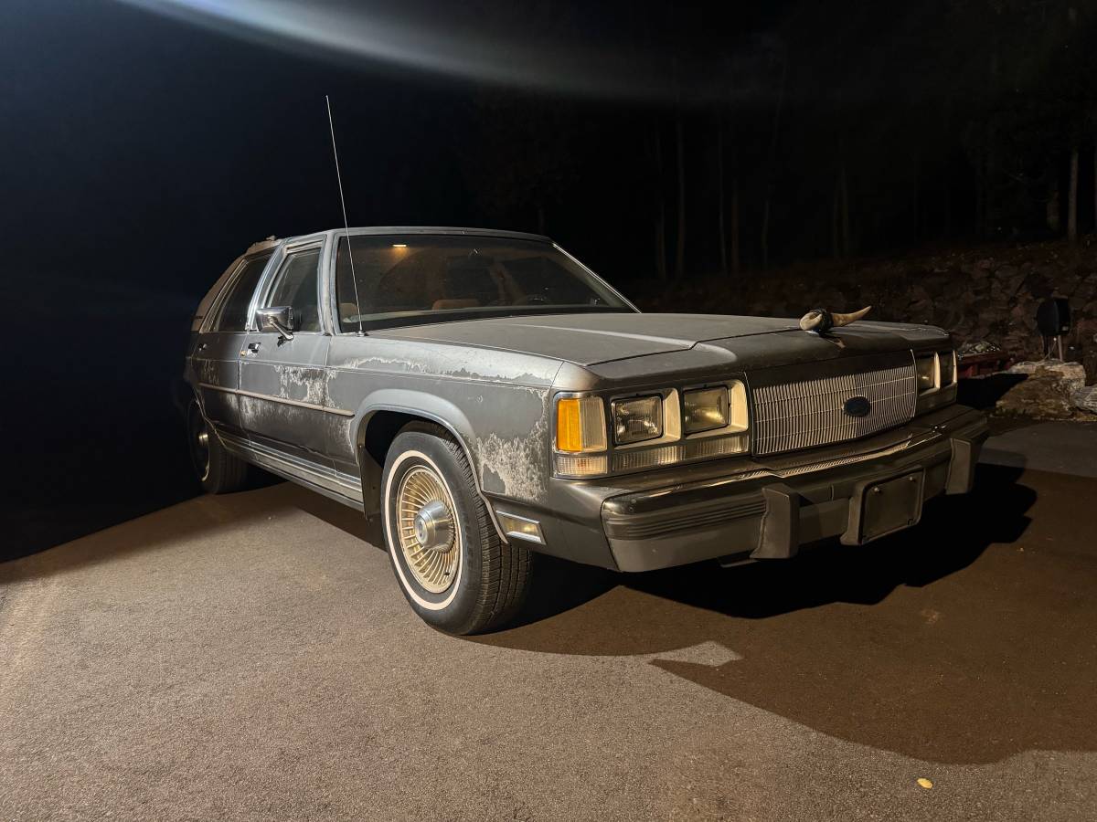 Ford-ltd-crown-victoria-1991-grey-7