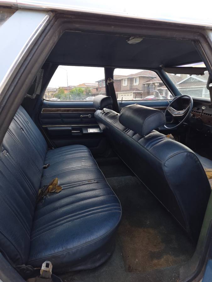 Ford-ltd-stationwagon-1975-blue-11