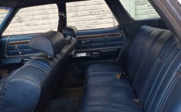 Ford-ltd-stationwagon-1975-blue-12