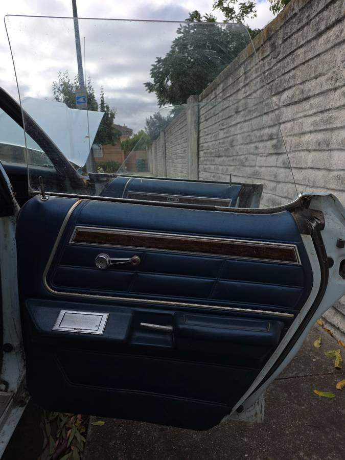 Ford-ltd-stationwagon-1975-blue-14