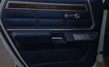 Ford-ltd-stationwagon-1975-blue-4