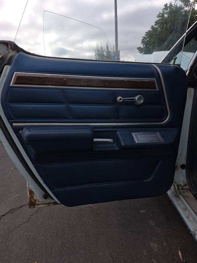 Ford-ltd-stationwagon-1975-blue-4