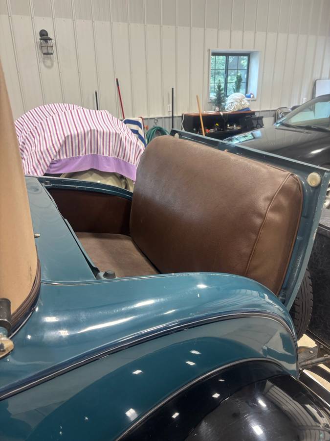 Ford-model-a-1929-blue-9