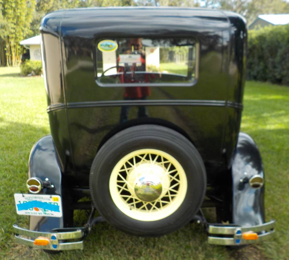 Ford-model-a-1930-black-25