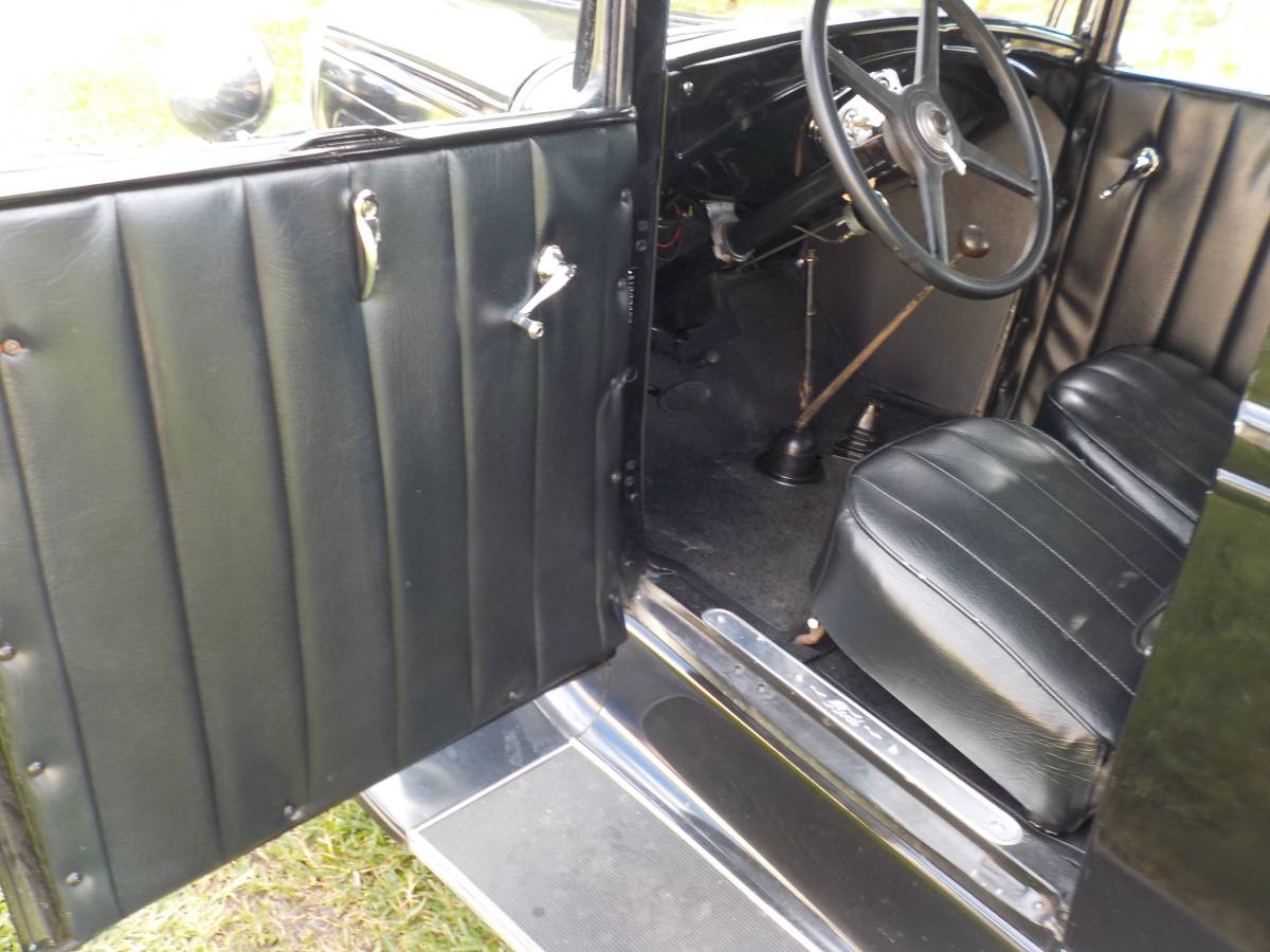 Ford-model-a-1930-black-31