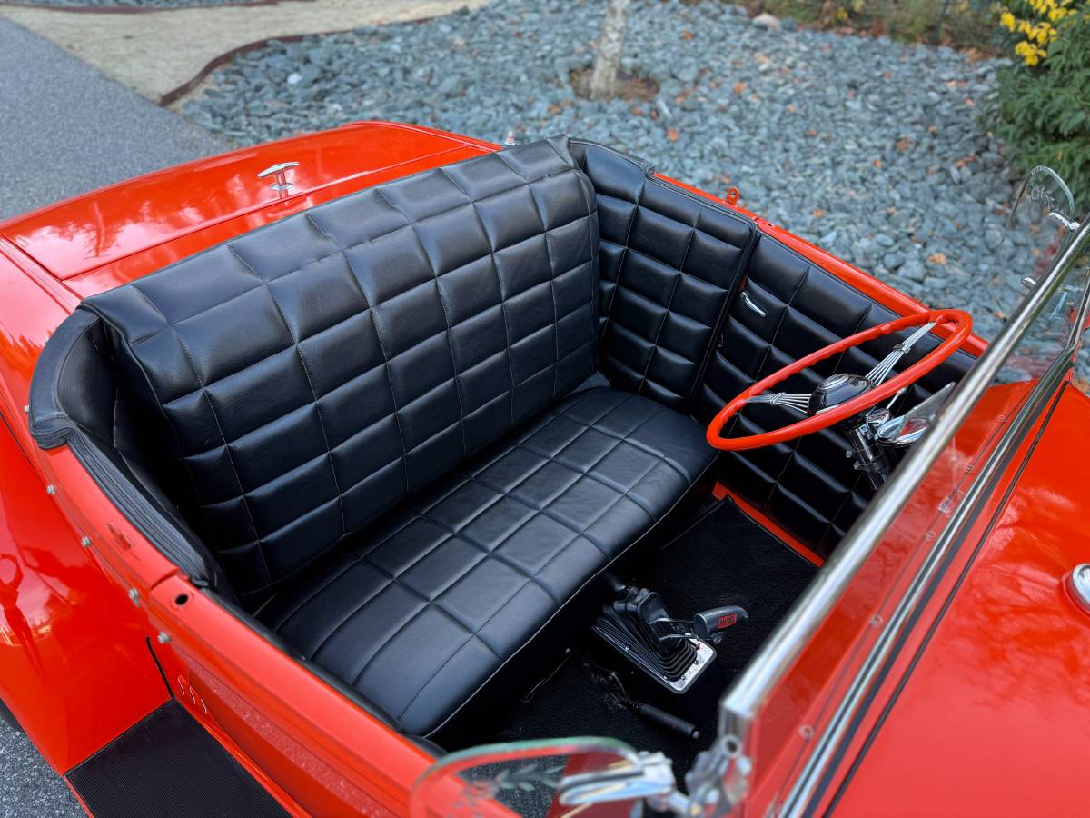 Ford-model-a-1931-orange-4