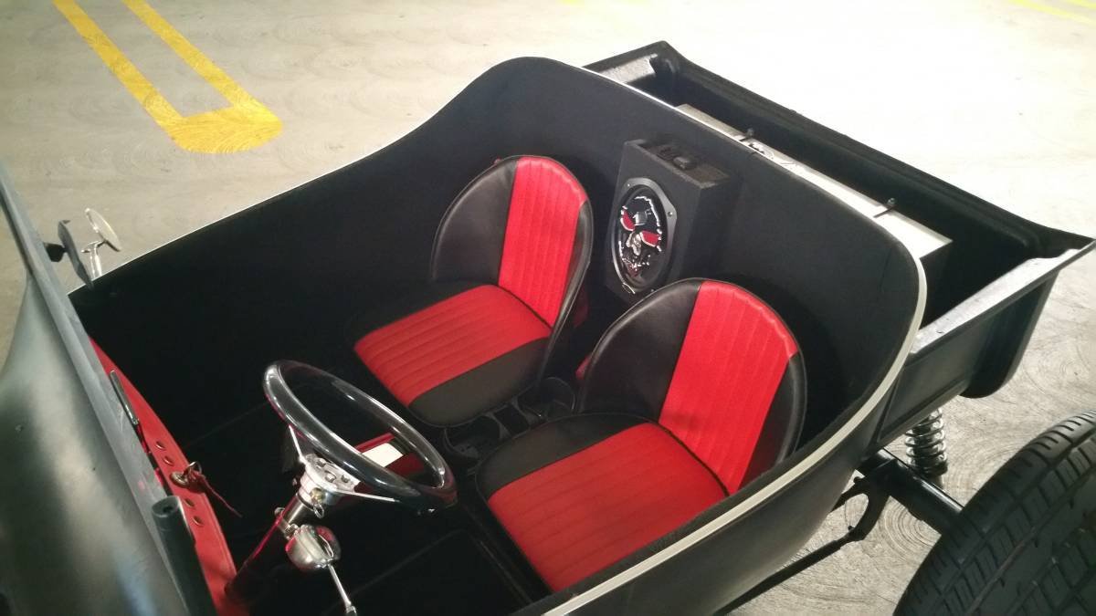 Ford-model-t-roadster-1923-black-5