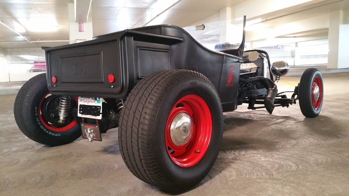 Ford-model-t-roadster-1923-black-9