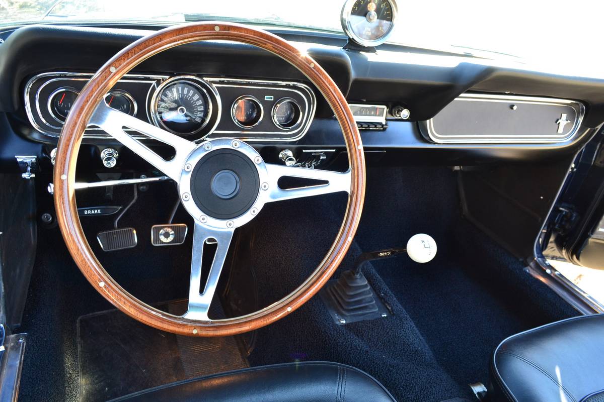 Ford-mustang-1965-blue-12