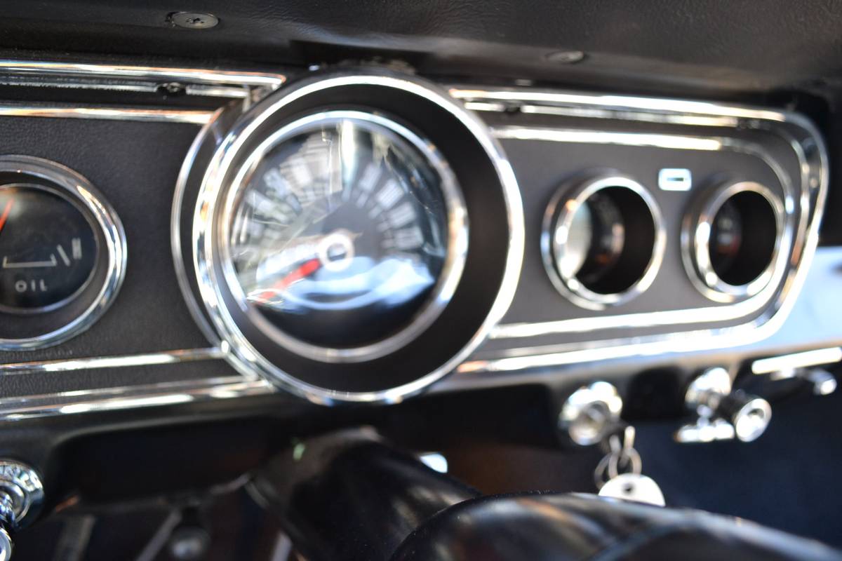 Ford-mustang-1965-blue-13