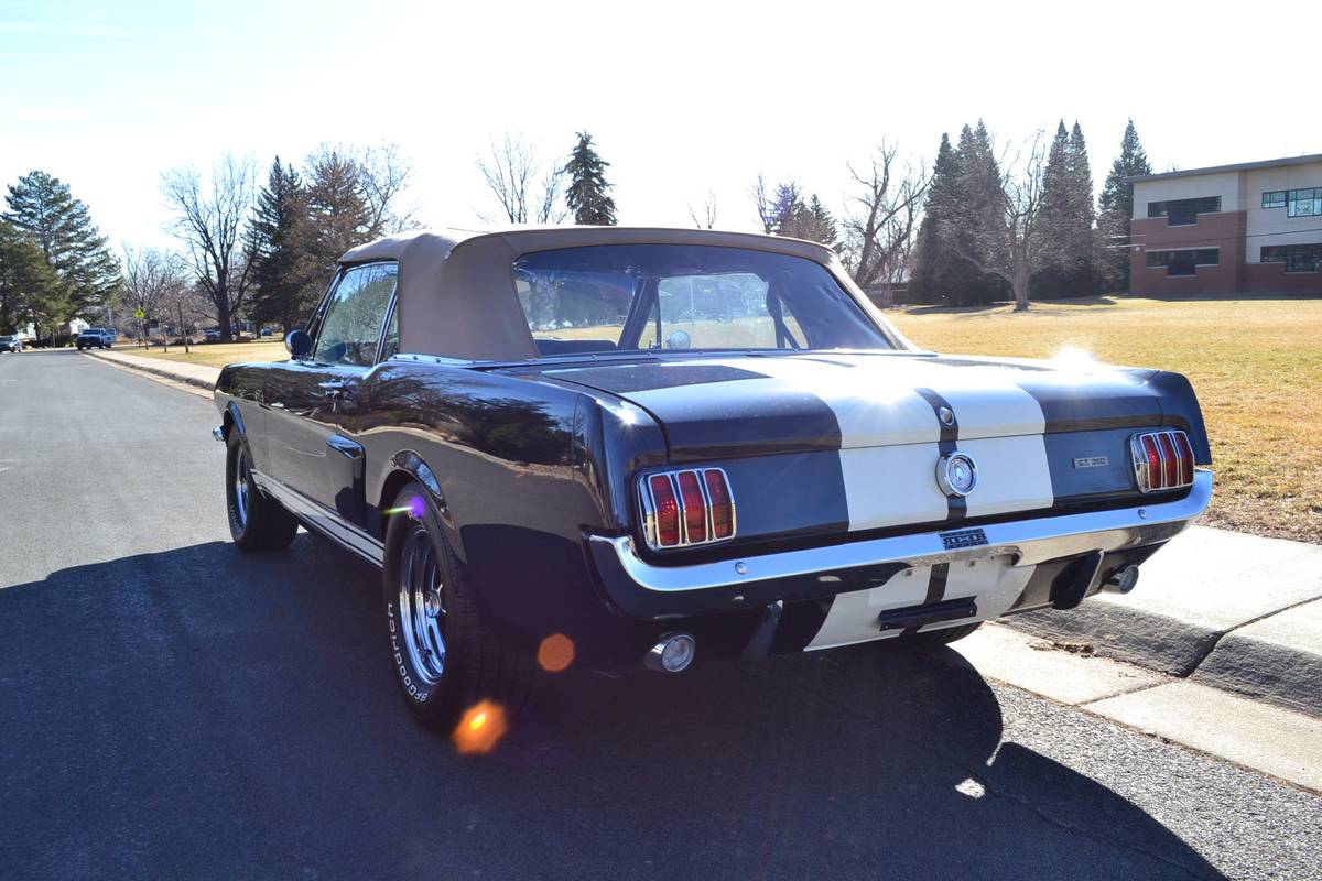 Ford-mustang-1965-blue-3