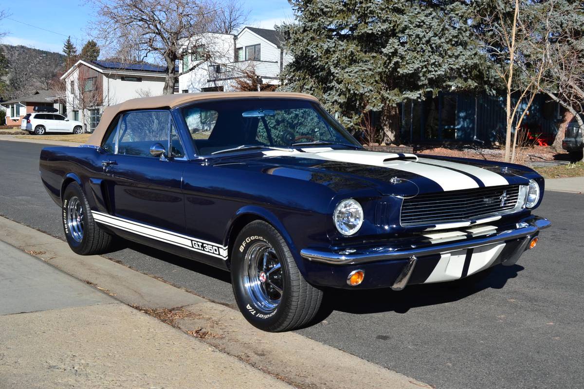 Ford-mustang-1965-blue-5