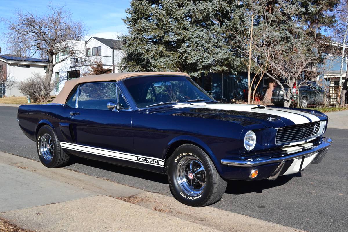 Ford-mustang-1965-blue-6