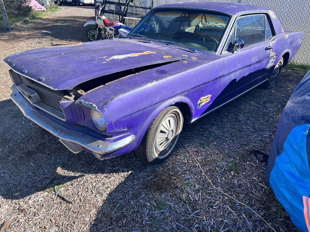 Ford-mustang-1965-purple-2