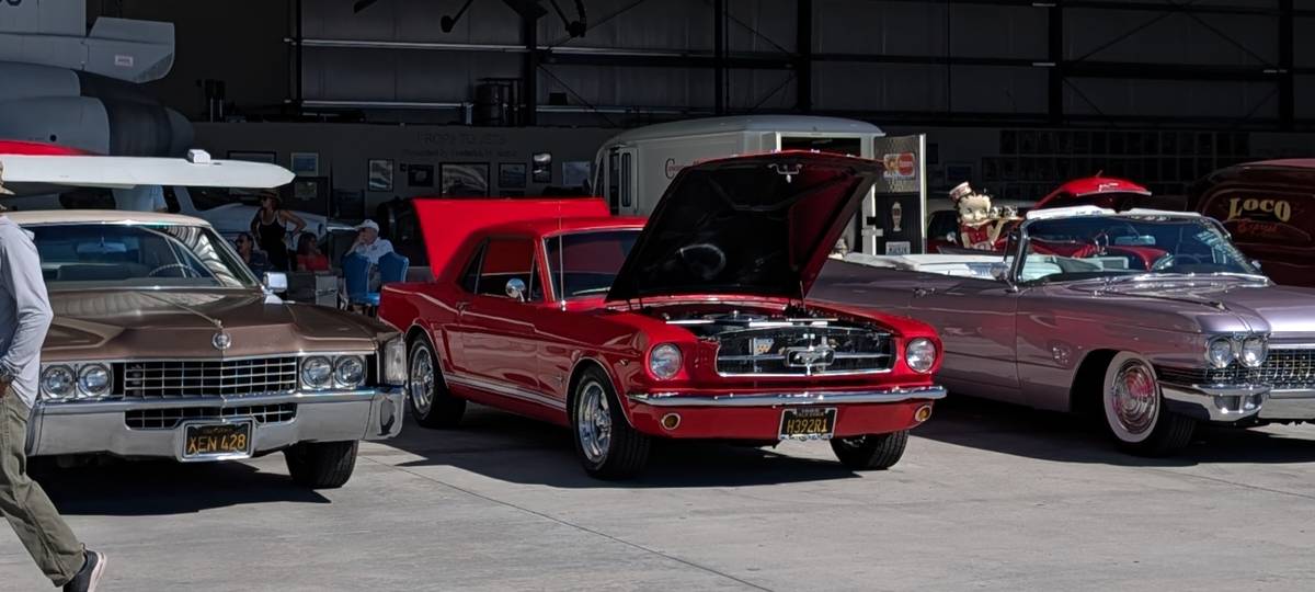 Ford-mustang-1965-red-8