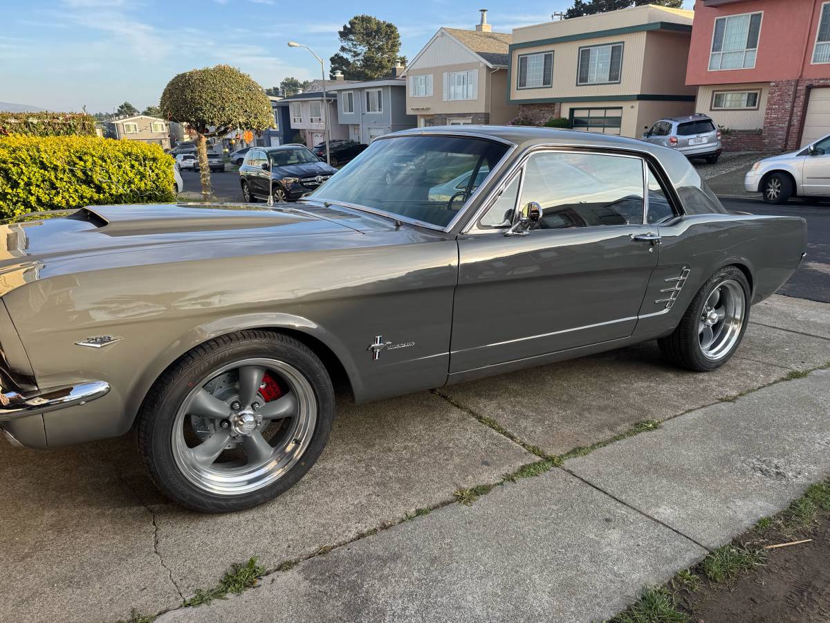 Ford-mustang-1966