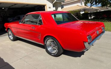 Ford-mustang-1966-red-2