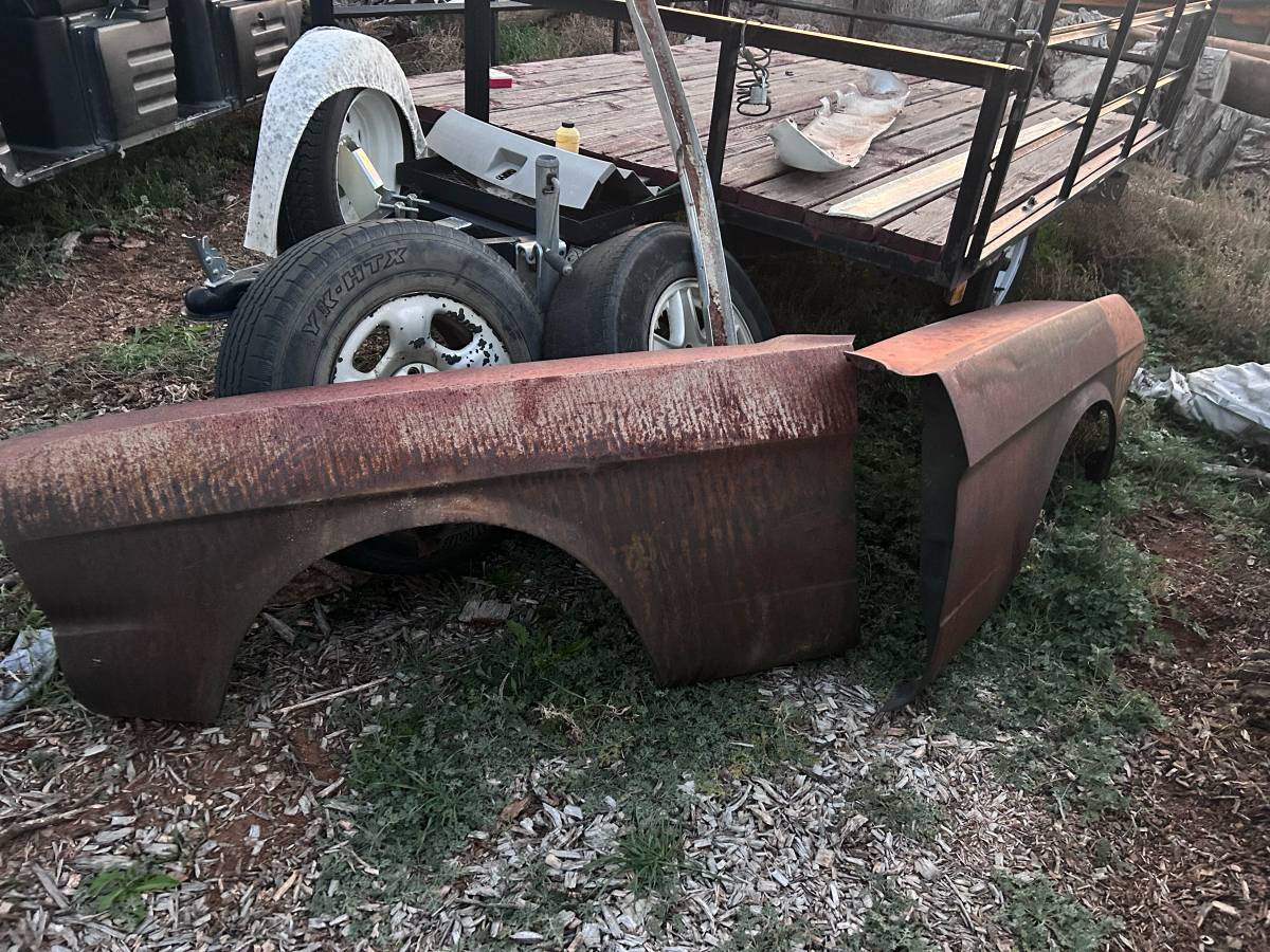 Ford-mustang-1966-white-4