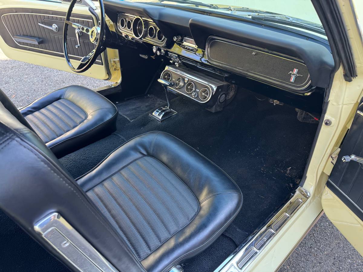 Ford-mustang-1966-yellow-14