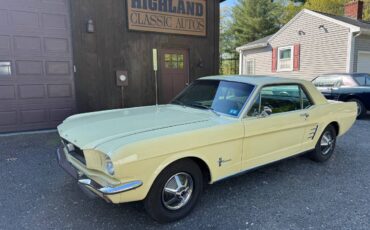 Ford-mustang-1966-yellow-2