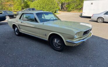 Ford-mustang-1966-yellow-4